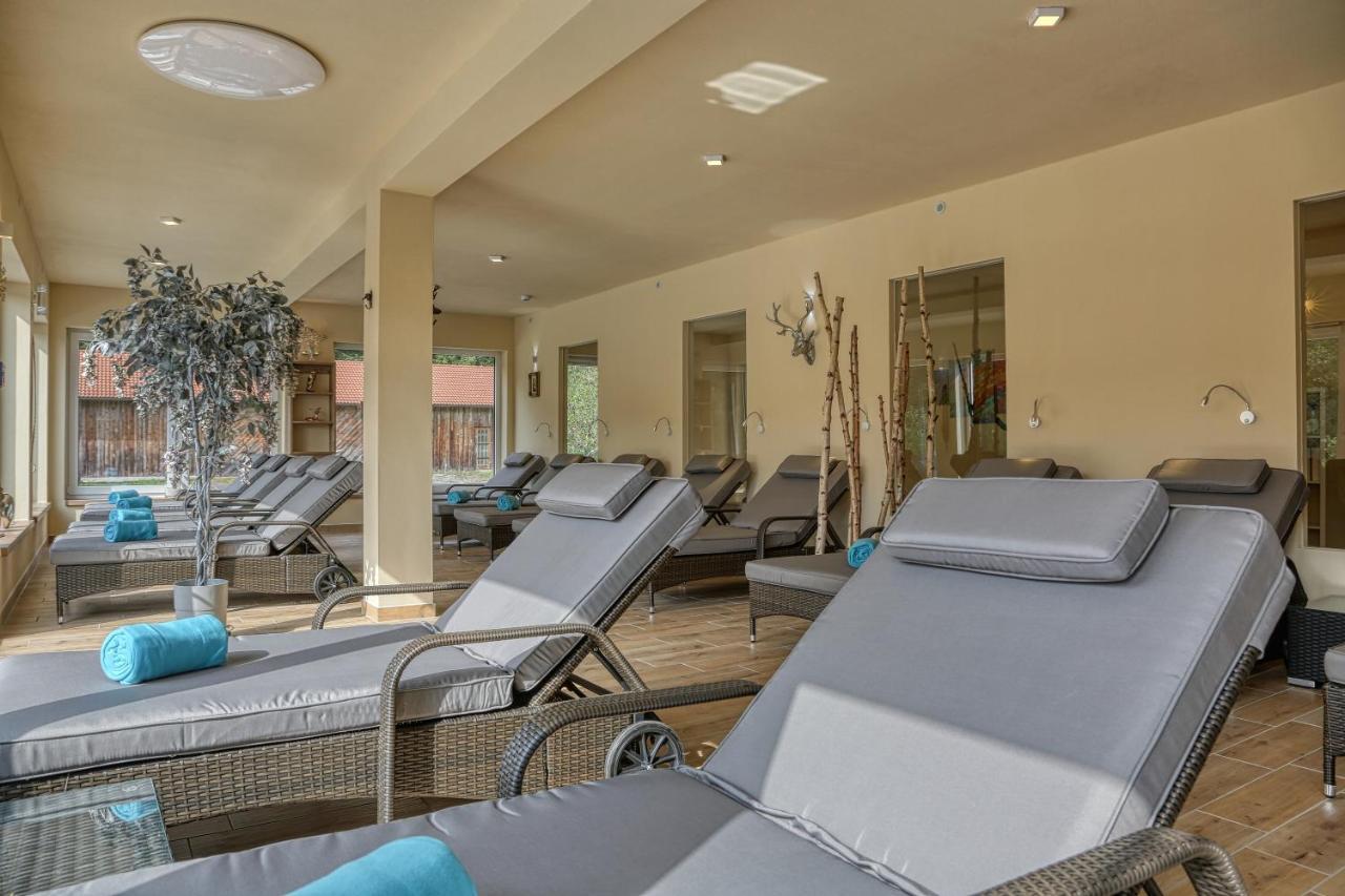 Wellnesshotel Deine Auszeit, Adults Only Achslach Exteriör bild