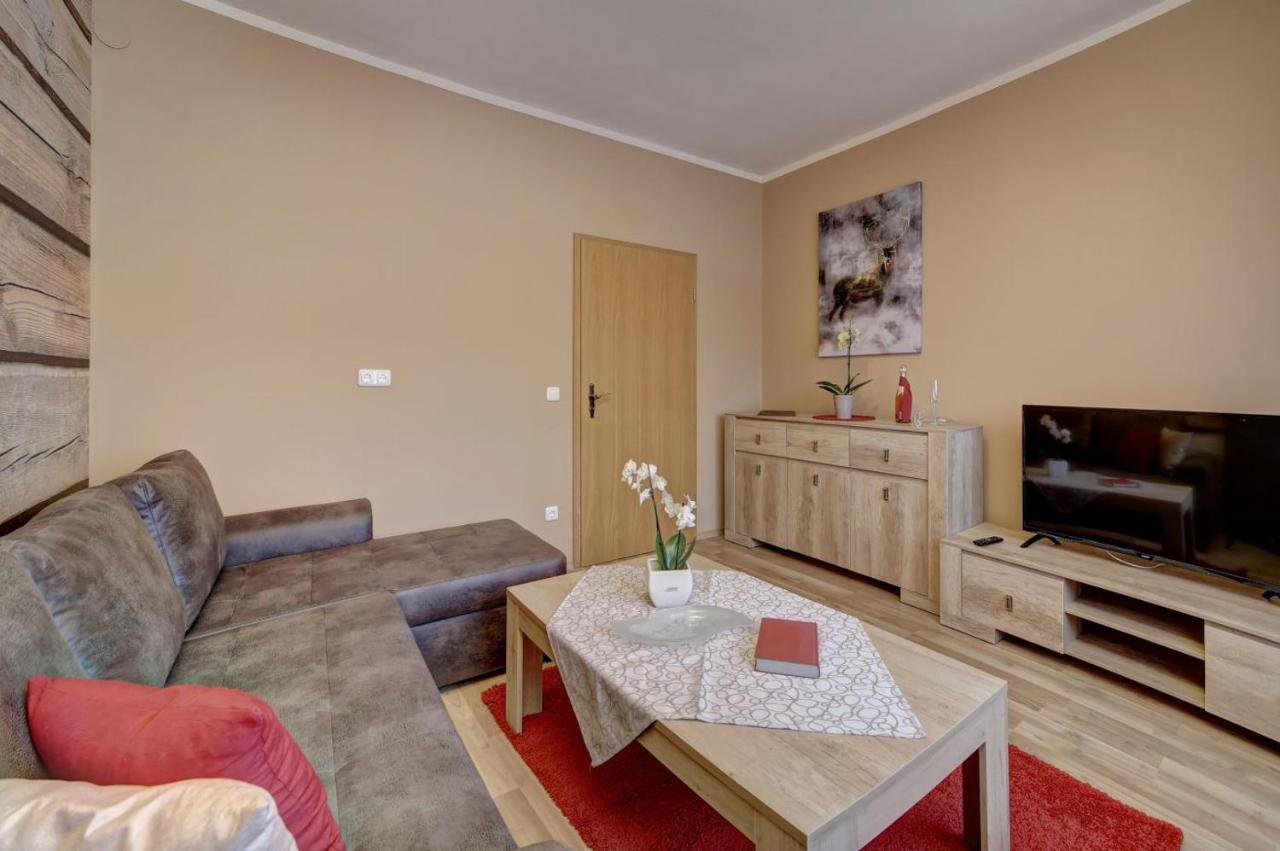 Wellnesshotel Deine Auszeit, Adults Only Achslach Exteriör bild