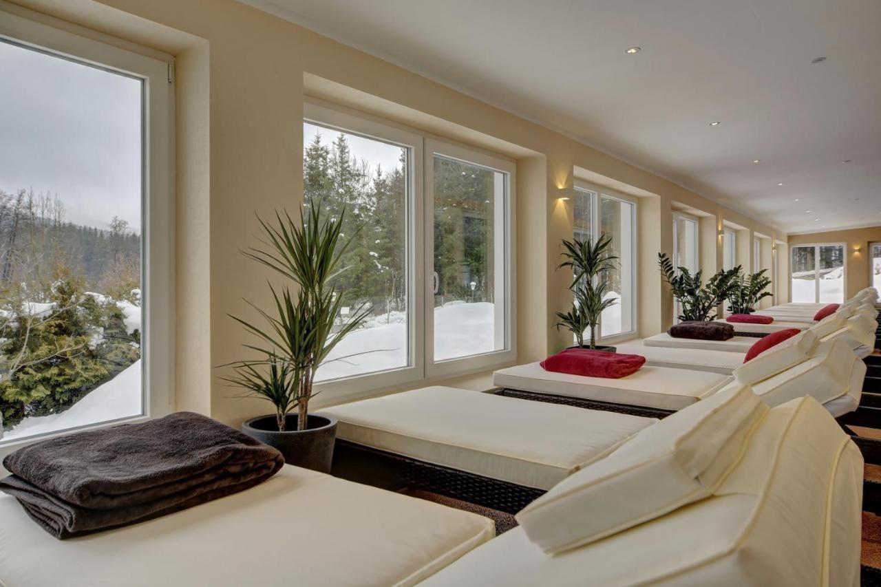 Wellnesshotel Deine Auszeit, Adults Only Achslach Exteriör bild