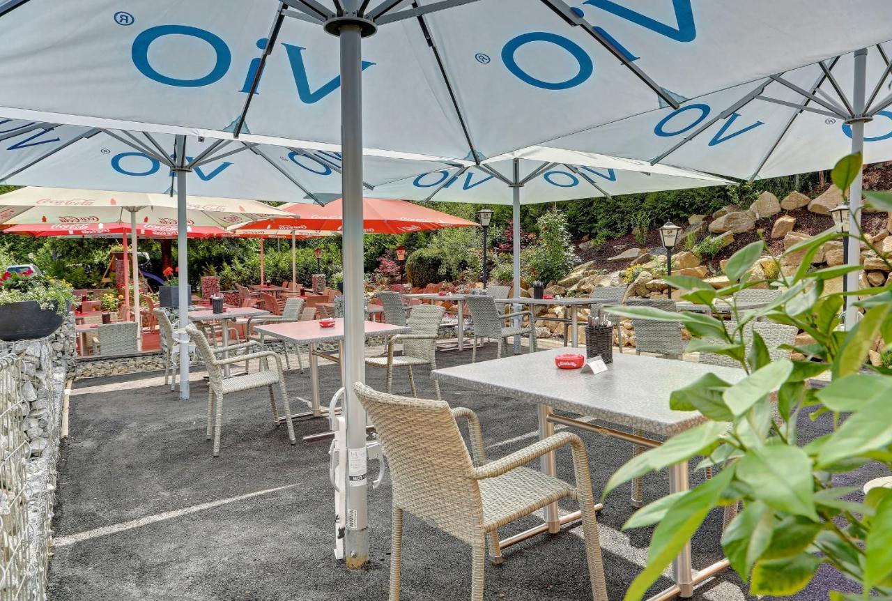 Wellnesshotel Deine Auszeit, Adults Only Achslach Exteriör bild