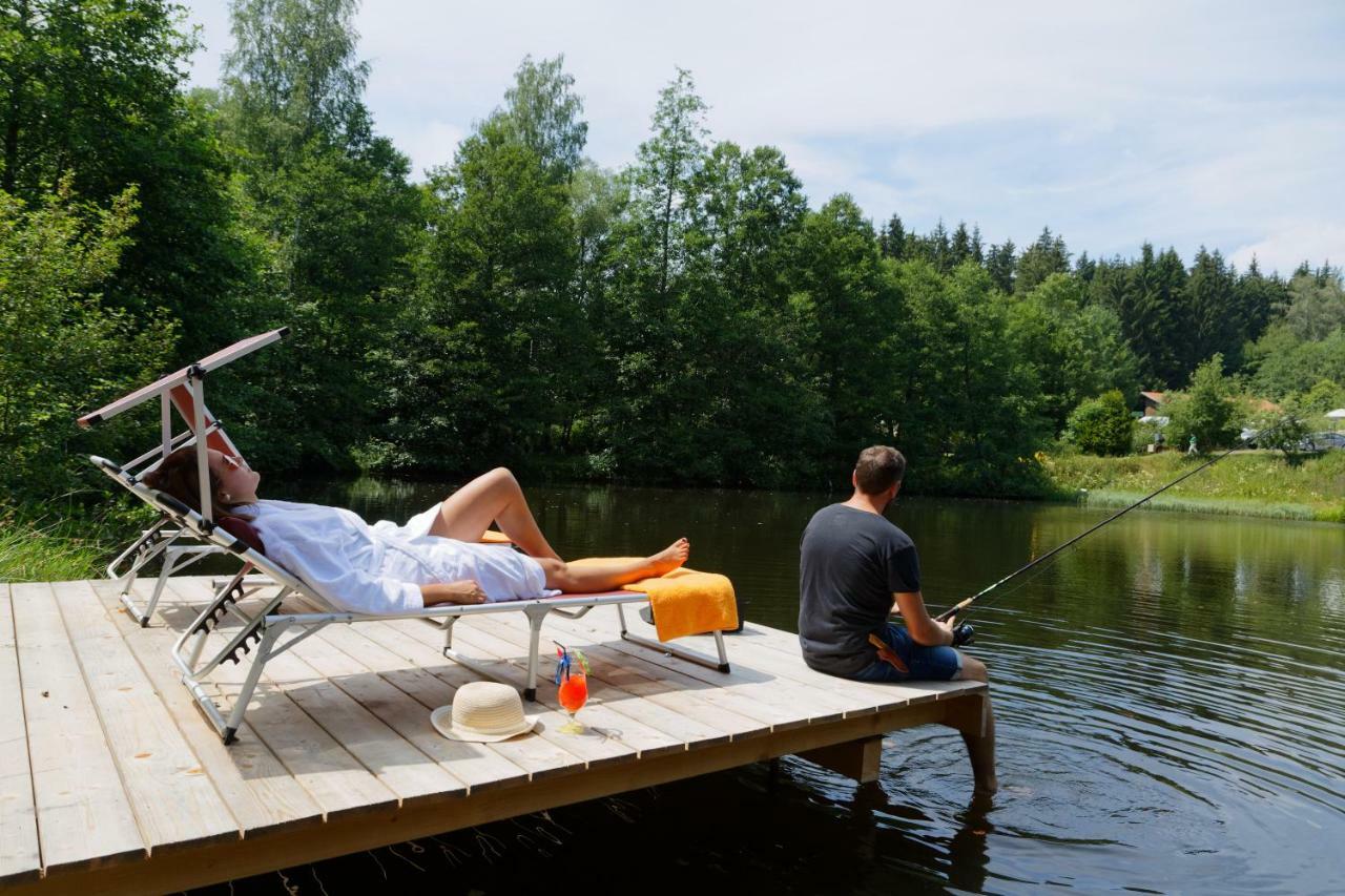 Wellnesshotel Deine Auszeit, Adults Only Achslach Exteriör bild